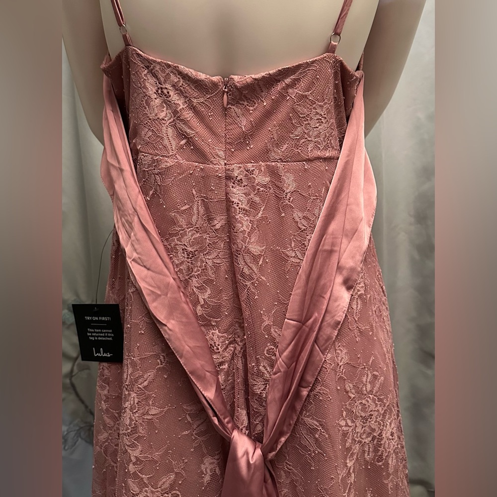 👗Lulu’s Dazzling Cutie Mauve Pink Glitter Lace Sleeveless Midi Dress, size M - Picture 7 of 9